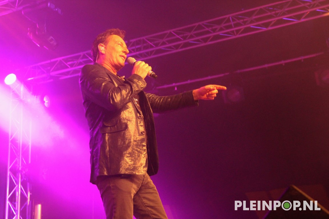 Gerard Joling    (4)